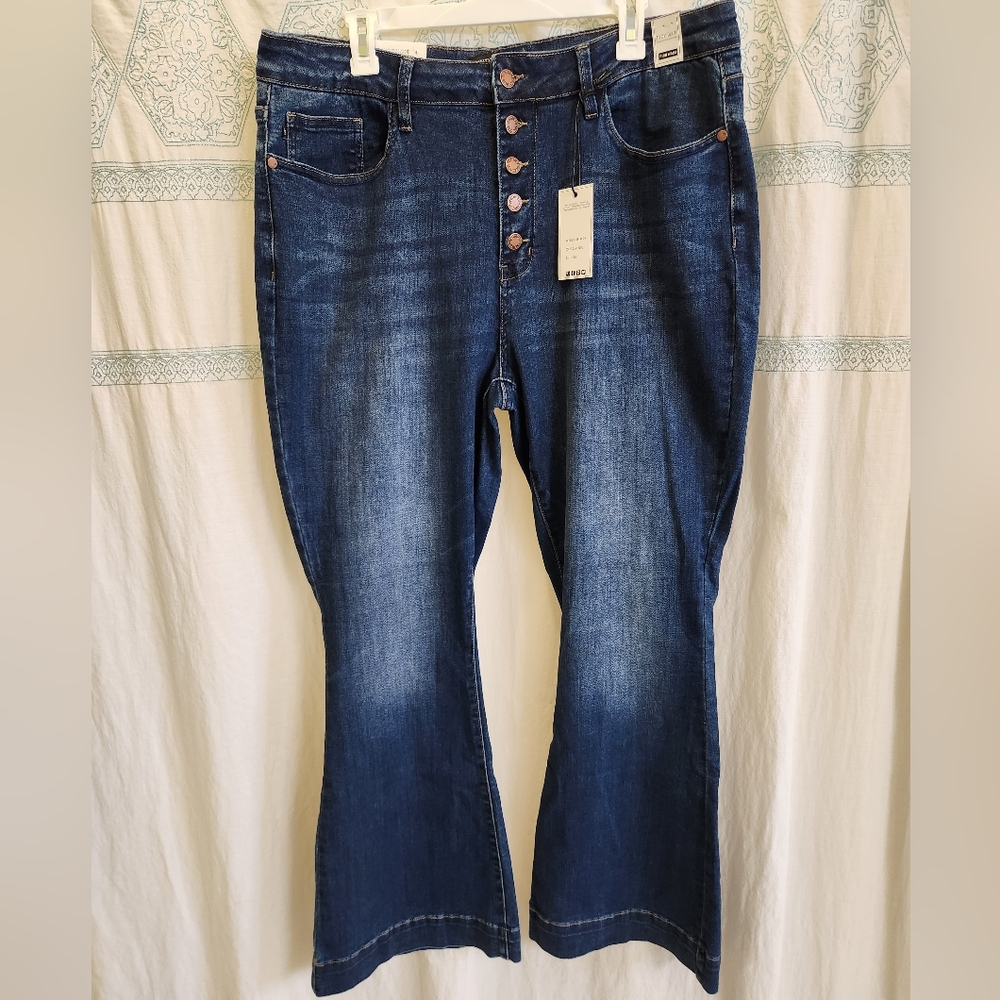 NWT Judy Blue button front Trouser Flare